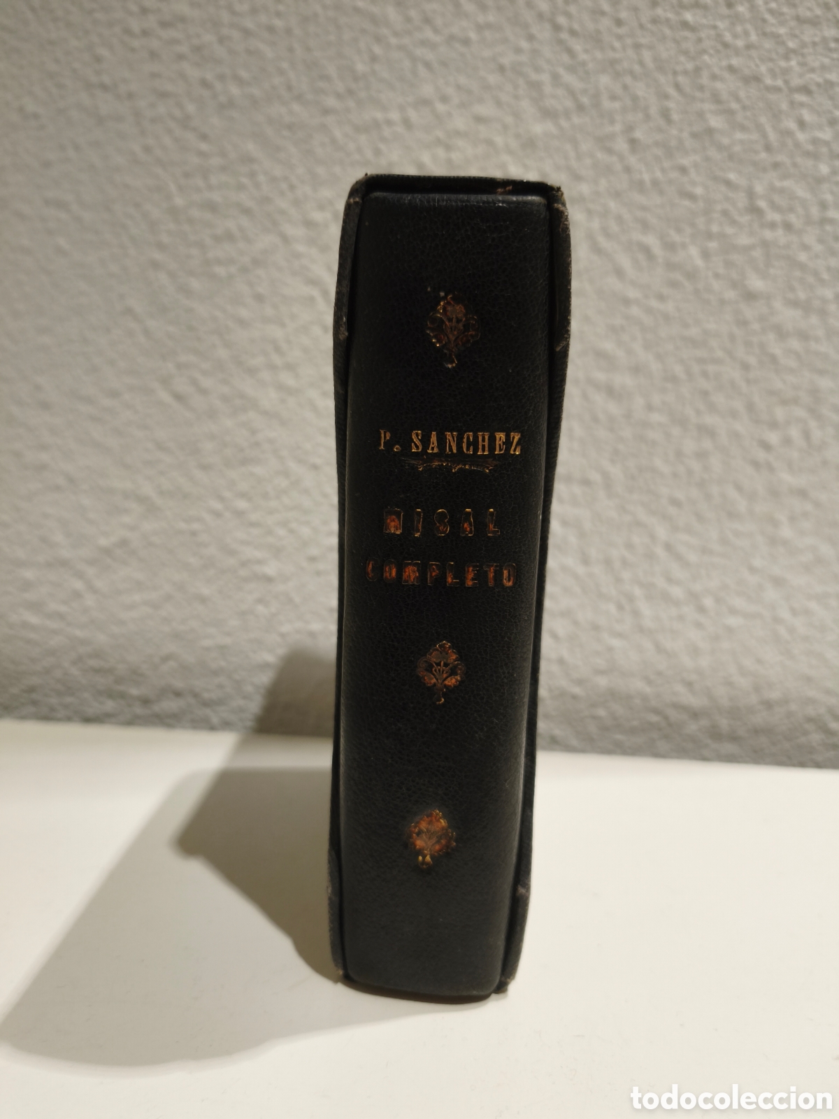 Libros de segunda mano: MISAL COMPLETO LATINO-ESPA&Ntilde;OL VALENT&Iacute;N M.S&Aacute;NCHEZ RUIZ 1946
