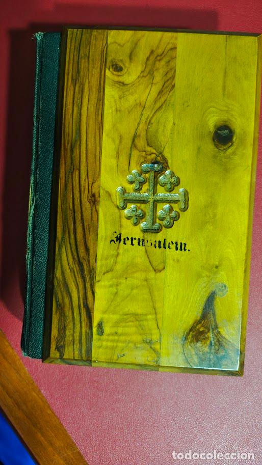 Libros de segunda mano: BIBLIA CON TAPAS DE MADERA