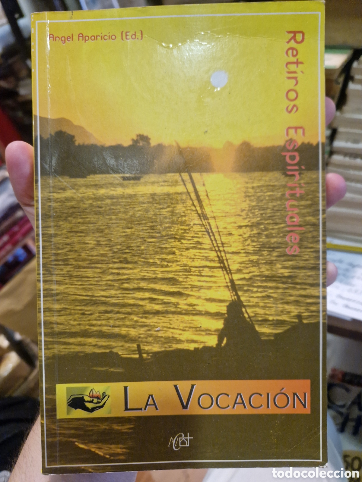 Libri di seconda mano: RETIROS espirituales: La vocaci&oacute;n