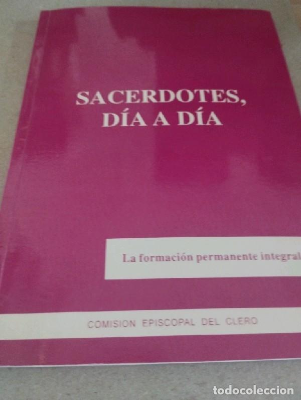 Second hand books: Sacerdotes, d&iacute;a a d&iacute;a. La formaci&oacute;n permanente integral Comisi&oacute;n Episcopal del Clero