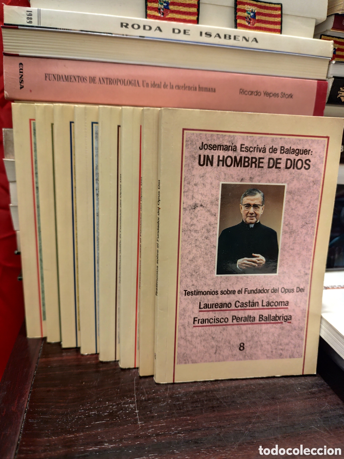 Libros de segunda mano: Josemaria Escriva de Balaguer - UN HOMBRE DE DIOS - 8 Volumenes seguidos - Testimonios sobre el