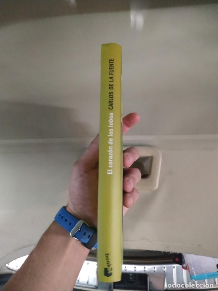 Libros de segunda mano: El Coraz&oacute;n de los Lobos - Carlos de la Fuente - Foto 3