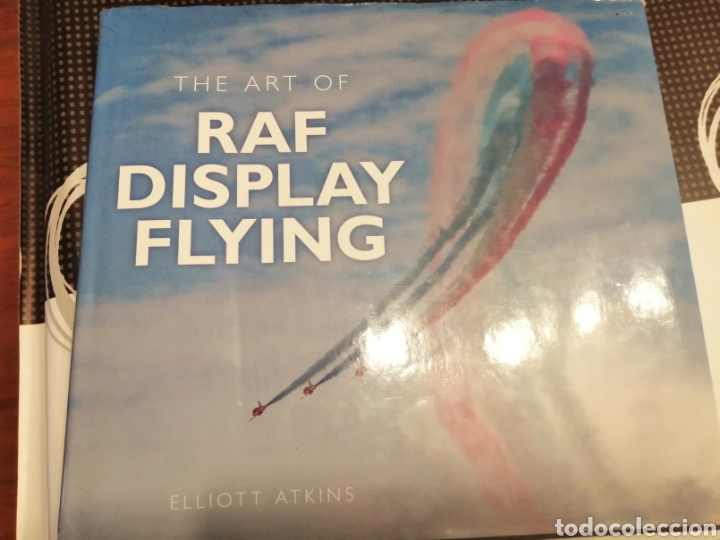 Libros de segunda mano: Libro sobre los Aviones de la RAF - Foto 1