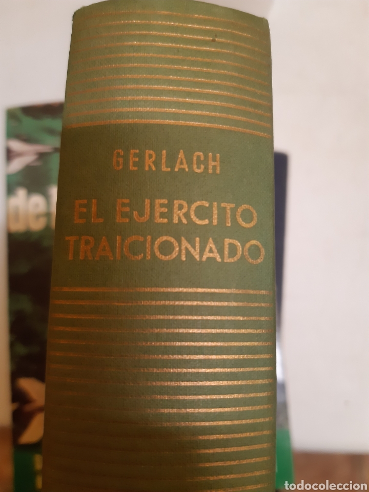 Libros de segunda mano: El ejercito traicionado - Foto 1