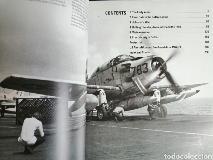 Libros de segunda mano: Libro sobre la Guerra Aerea en Vietnam - Foto 2