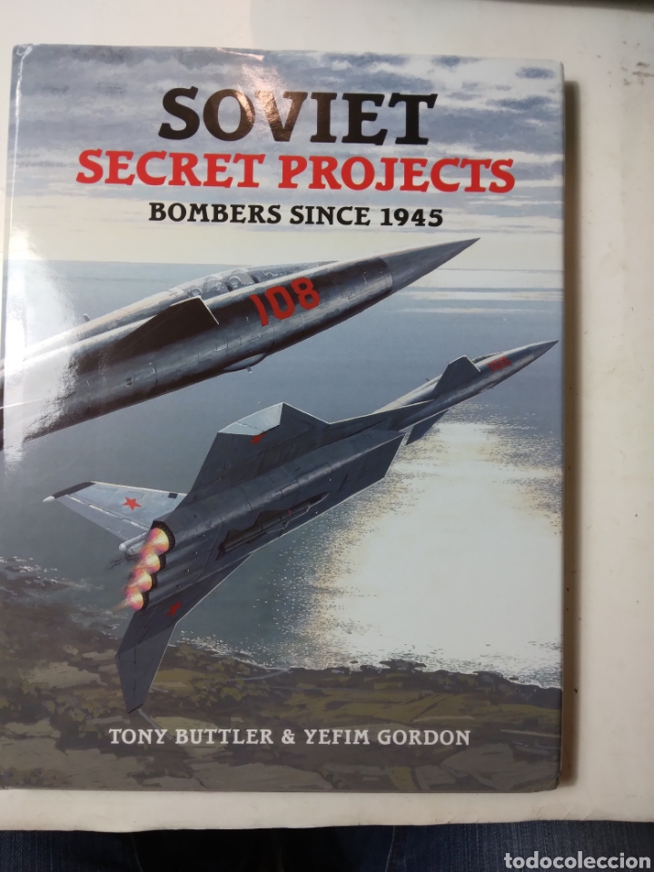 Libros de segunda mano: Soviet secret projects,Bombers since 1945 - Foto 1