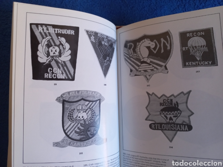 Libros de segunda mano: Libro sobre las Insignias de los Ejercitos de la Guerra de Vietnam - Foto 7