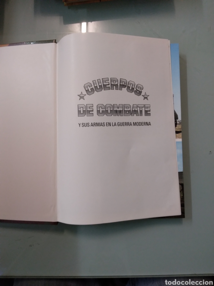 Libros de segunda mano: Cuerpos de Combate, - Foto 2