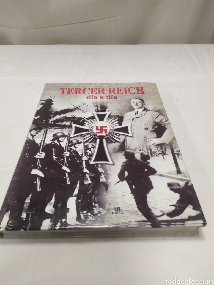 Libros de segunda mano: Tercer Reich dia a d&iacute;a, Christopher Ailsby, 2003 - Foto 1
