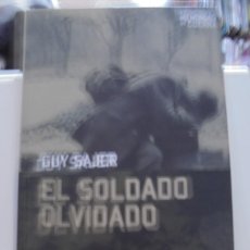 Libros de segunda mano: EL SOLDADO OLVIDADO. GUY SAJER. MEMORIAS DE GUERRA. ALTAYA. 2008. TAPA DURA. 730 GRAMOS.. Lote 368229896