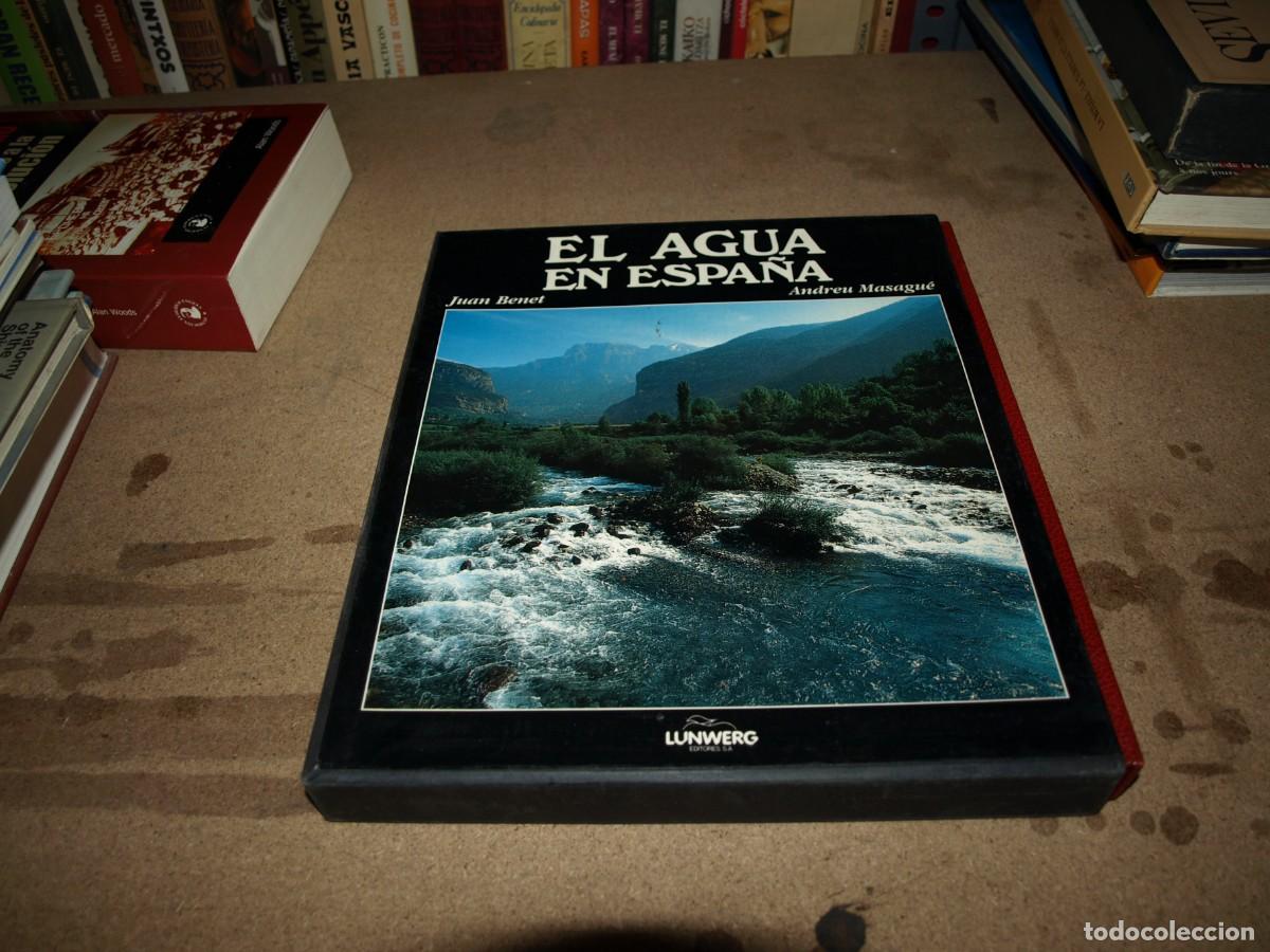 Libros de segunda mano: El agua en Espa&ntilde;a, Lunwerg - Foto 1