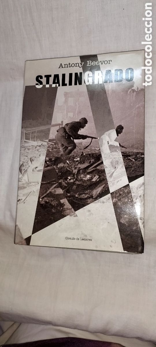 Libros de segunda mano: STALINGRADO.ANTONY BEEVOR.CIRCULO DE LECTORES 2000 - Foto 1