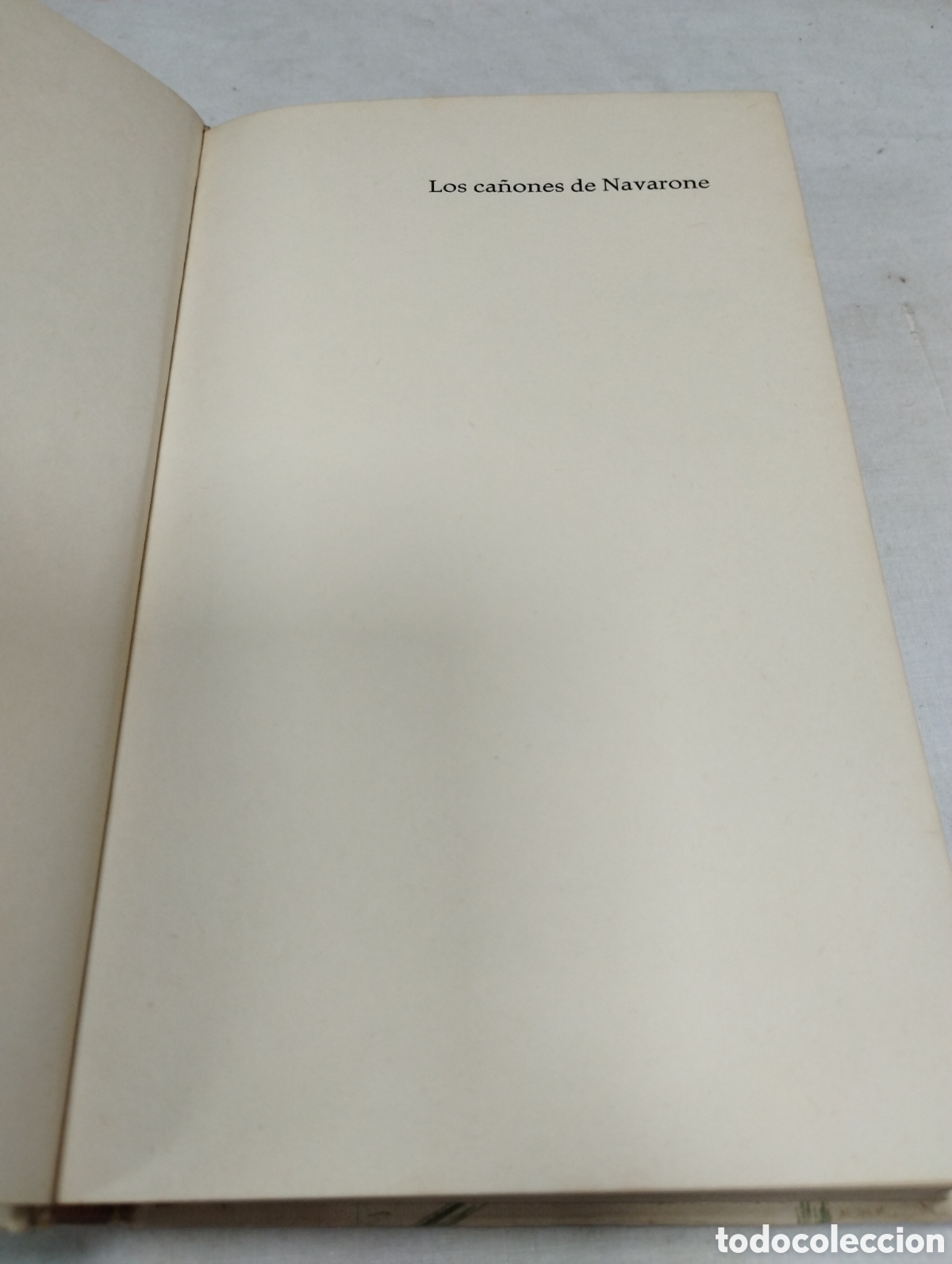 Libros de segunda mano: Los ca&ntilde;ones de Navarone. Alistair MacLean - Foto 2