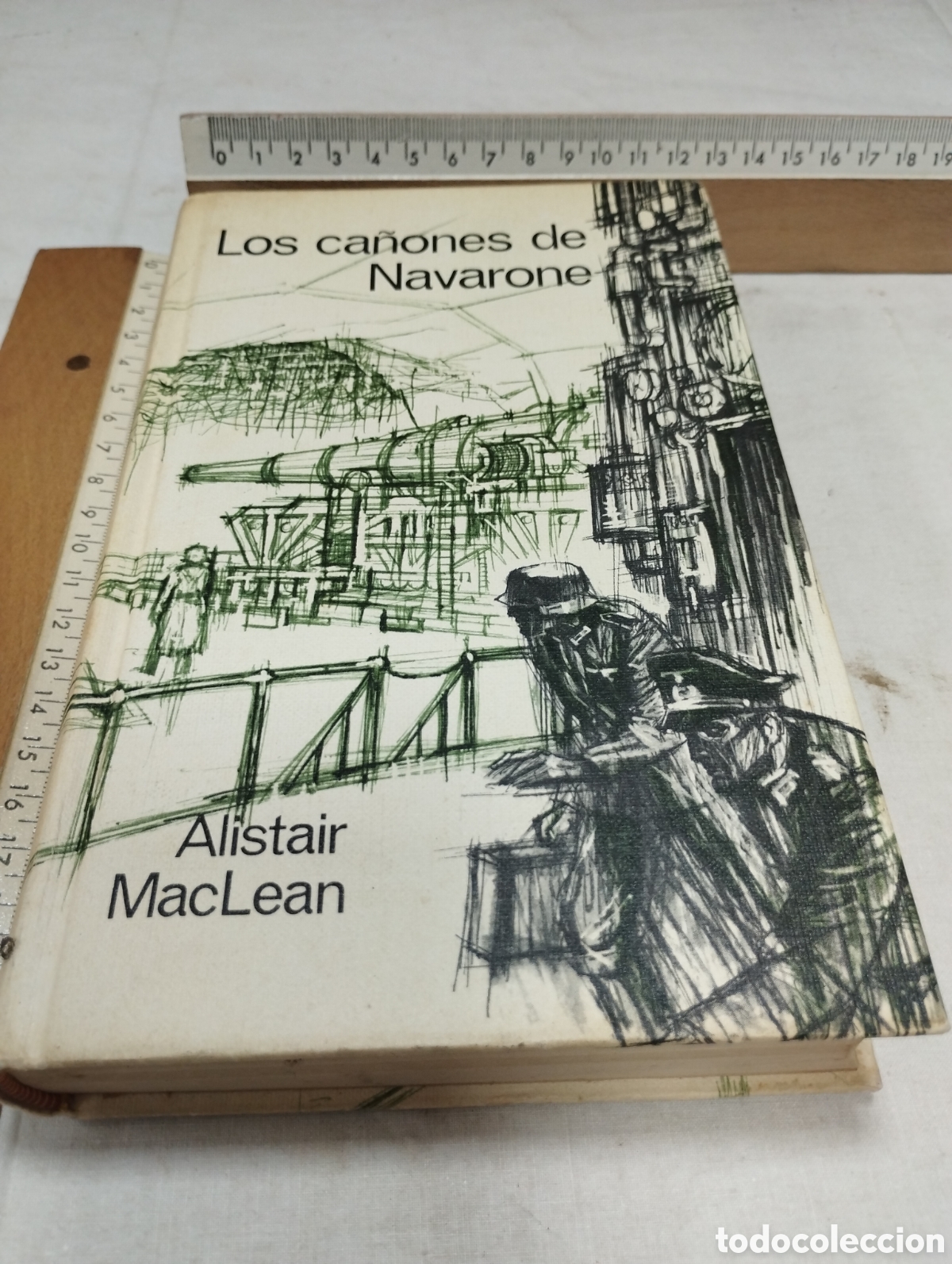 Libros de segunda mano: Los ca&ntilde;ones de Navarone. Alistair MacLean - Foto 1