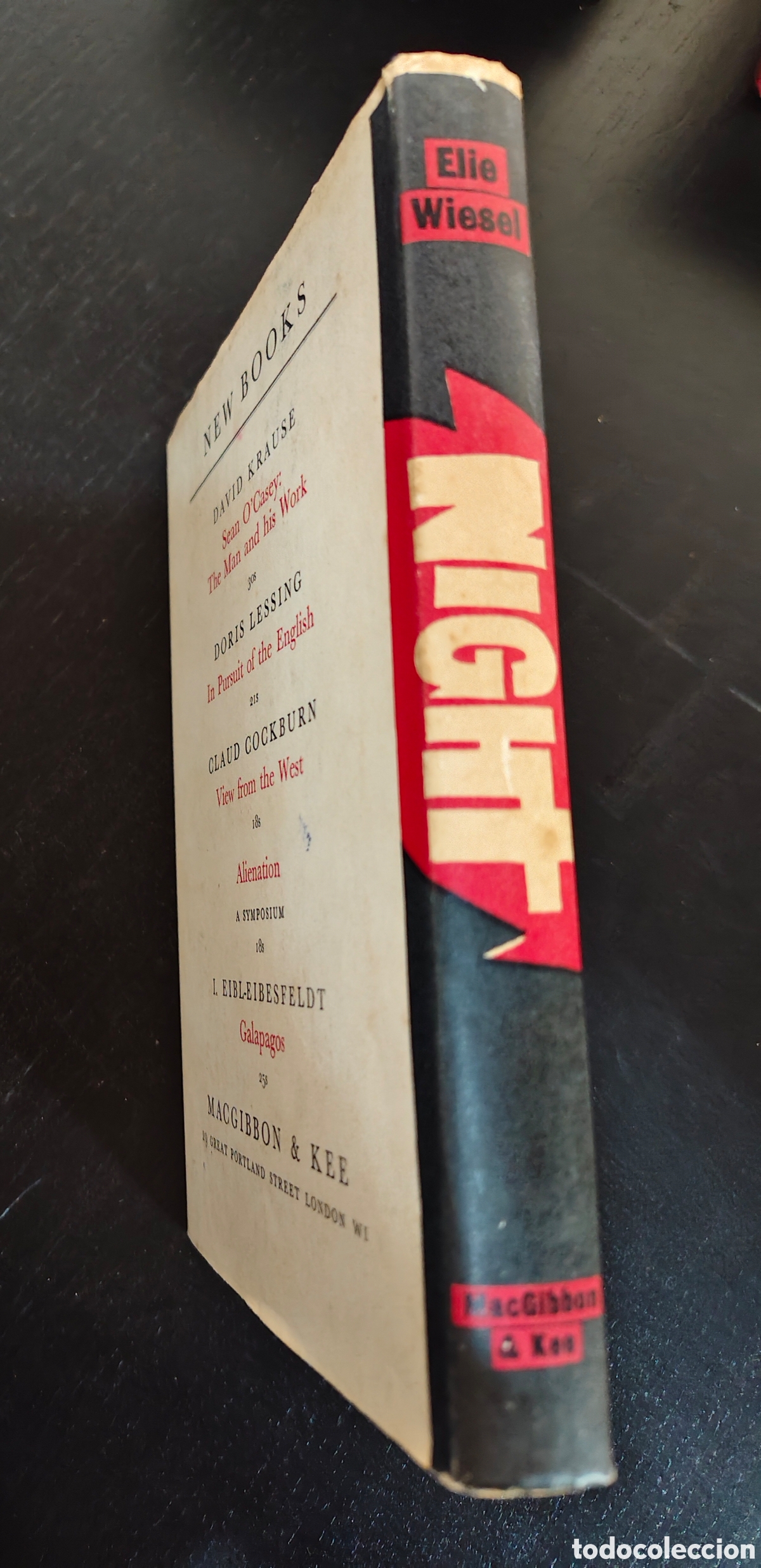 Libros de segunda mano: Libro NIGHT de Elie Wesel - Foto 2