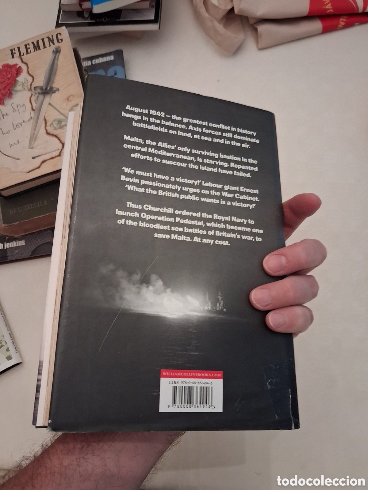Libros de segunda mano: Operation Pedestal, Max Hastings (signed by author) - Foto 3