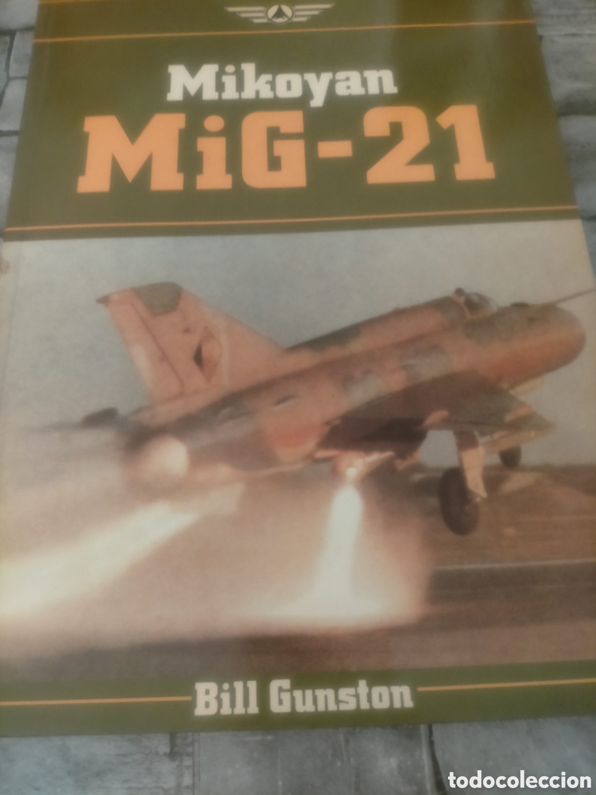 Libros de segunda mano: Mig 21 autor gunston osprey Air combat