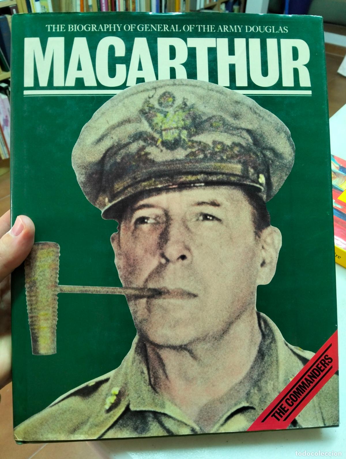 Libros de segunda mano: Segunda Guerra Mundial. Macarthur, S.L. Mayer, 1981 Ilustrado. Raro. VISITA MI CATALOGO
