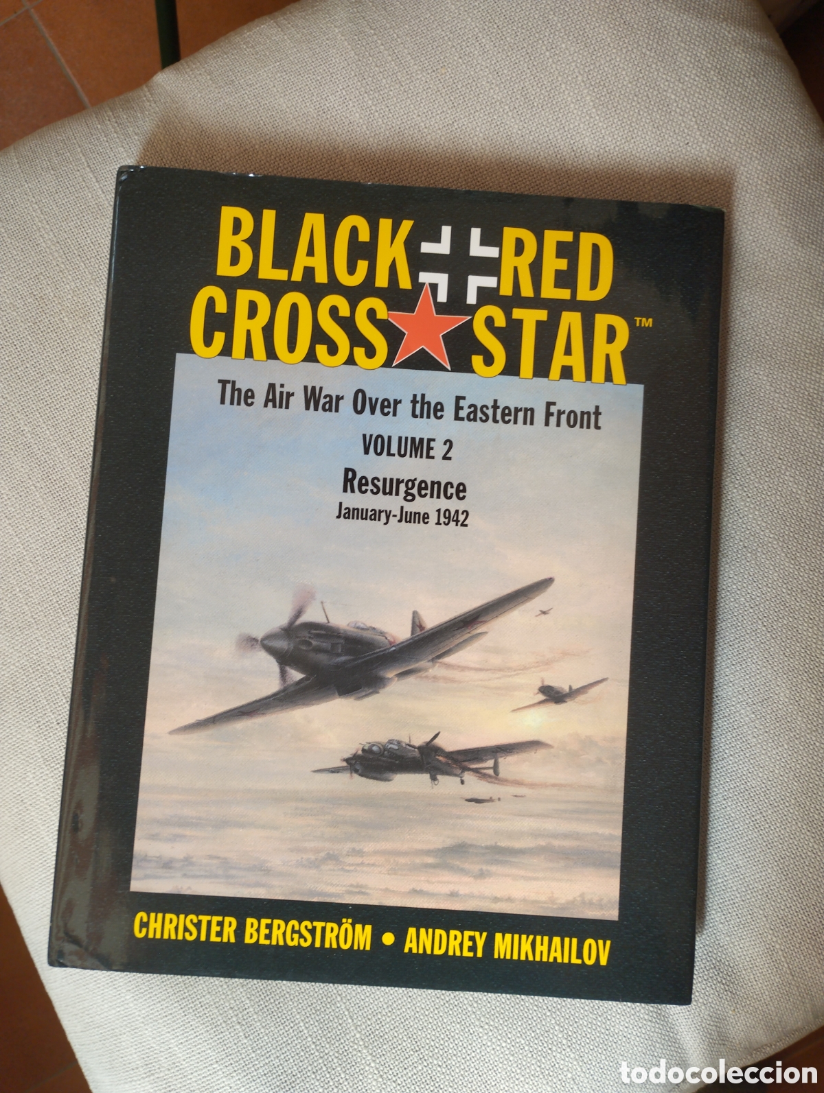 Libros de segunda mano: Black Cross Red Star - Foto 1