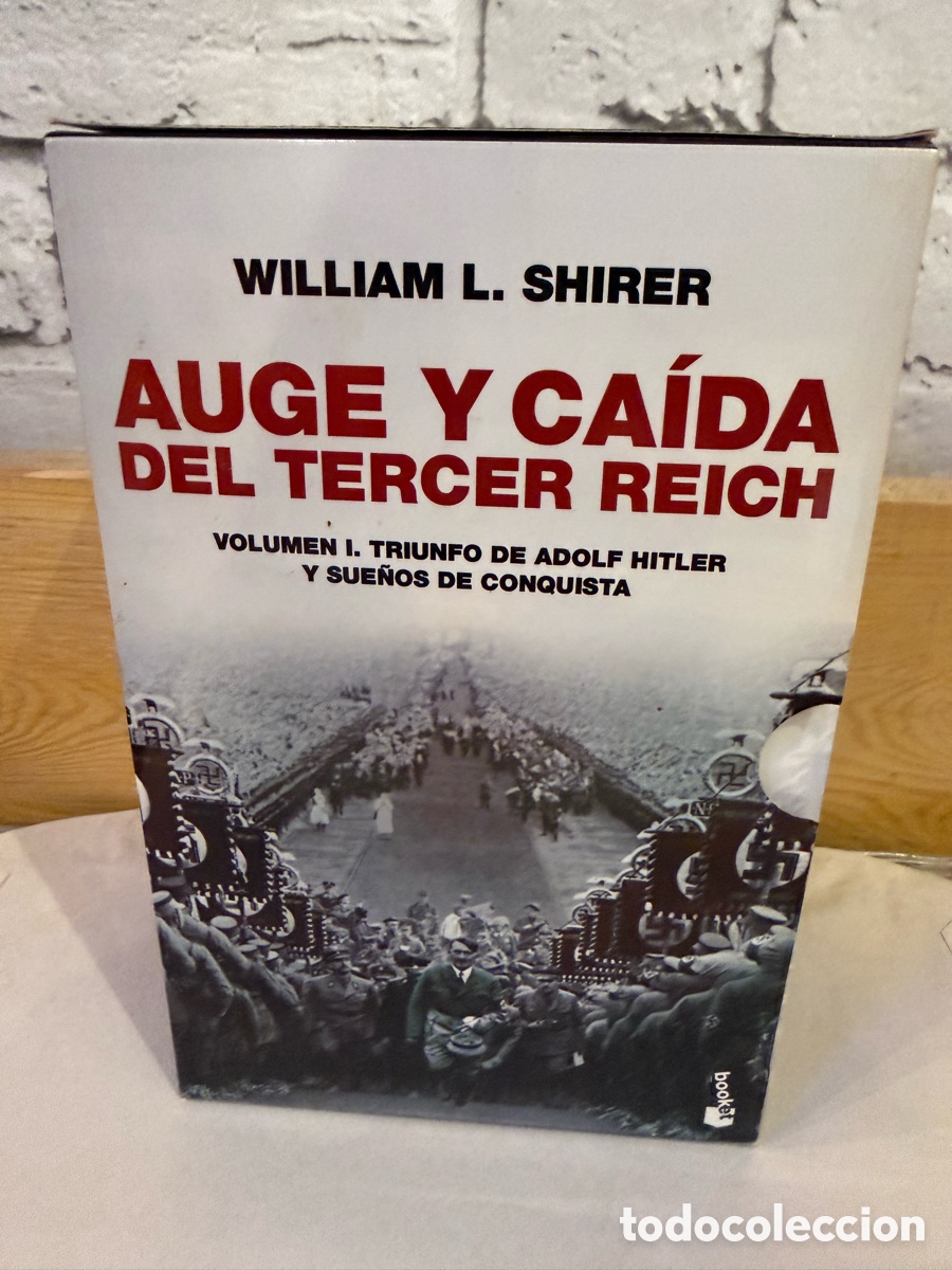 Libros de segunda mano: AUGE Y CA&Iacute;DA DEL TERCER REICH. I y II (2 Tomos) - William L. Shirer. Incluye estuche. Buen estado