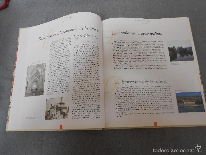 Libros de segunda mano: NAVARRA Y LA CAJA EN 75 A&Ntilde;OS - Foto 2