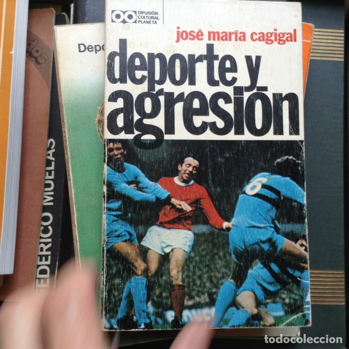Libros de segunda mano: Deporte y agresi&oacute;n. J. M&ordf;. Cagigal - Foto 1