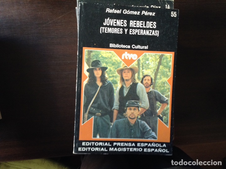 Libros de segunda mano: J&oacute;venes rebeldes. Rafael G&oacute;mez - Foto 1
