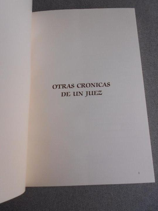 Libros de segunda mano: OTRAS CRONICAS DE UN JUEZ - Foto 2