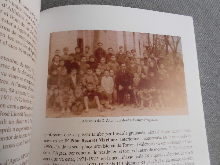 Libros de segunda mano: LES ESCOLES DE LA VILA D&acute;AGRES. - Foto 3