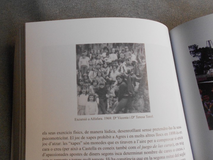Libros de segunda mano: LES ESCOLES DE LA VILA D&acute;AGRES. - Foto 9
