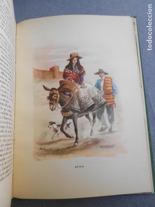 Libros de segunda mano: TRAJES POPULARES Y COSTUMBRES TRADICIONALES - Foto 7