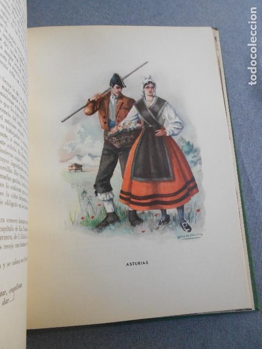 Libros de segunda mano: TRAJES POPULARES Y COSTUMBRES TRADICIONALES - Foto 8