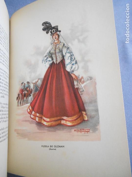Libros de segunda mano: TRAJES POPULARES Y COSTUMBRES TRADICIONALES - Foto 11