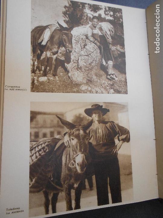 Libros de segunda mano: TRAJES POPULARES Y COSTUMBRES TRADICIONALES - Foto 12
