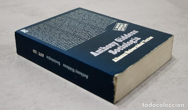 Libros de segunda mano: Sociolog&iacute;a - Anthony Giddens - 2&ordf; Edici&oacute;n - Foto 2