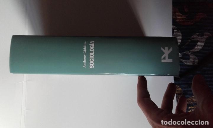 Libros de segunda mano: Sociolog&iacute;a. Anthony Giddens - Foto 2