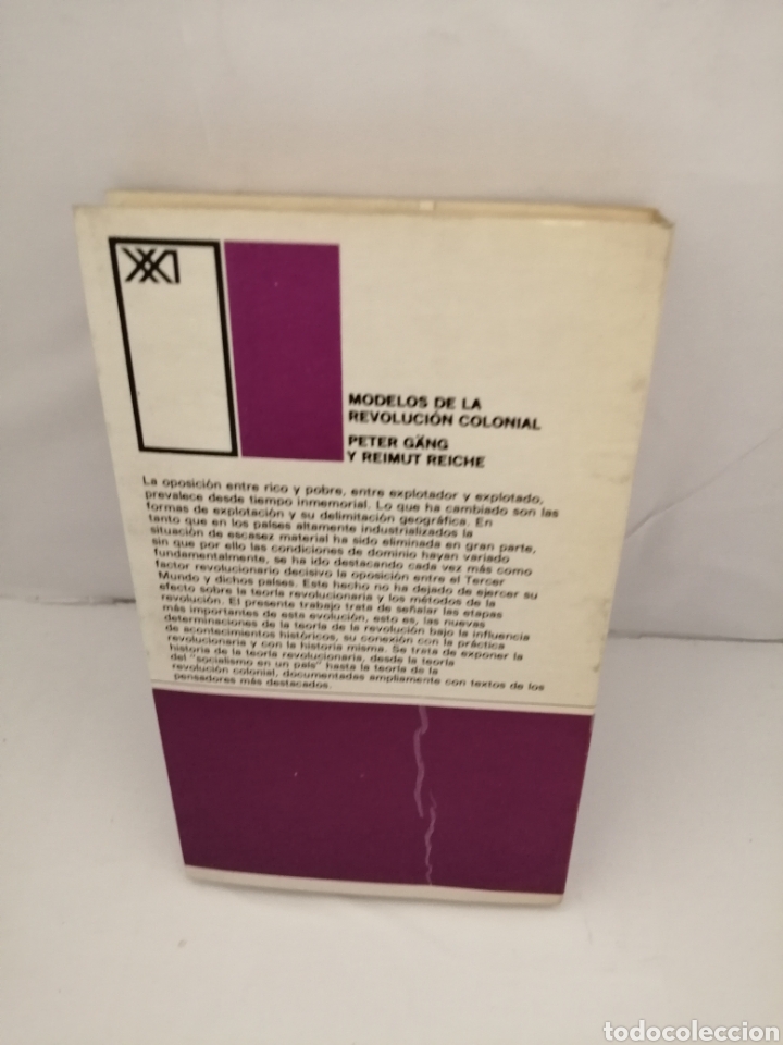 Libros de segunda mano: Modelos de la revoluci&oacute;n colonial: Descripci&oacute;n y documentos (Primera edici&oacute;n) - Foto 2