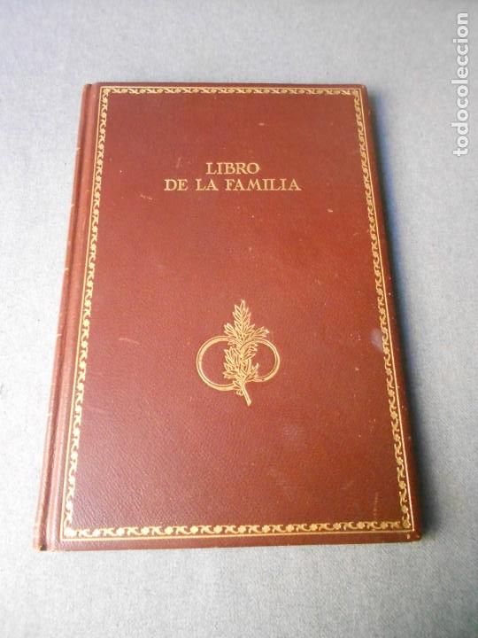 Libros de segunda mano: LIBRO DE FAMILIA - Foto 1