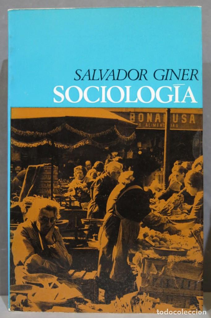 Libros de segunda mano: SOCIOLOG&Iacute;A. SALVADOR GINER - Foto 1