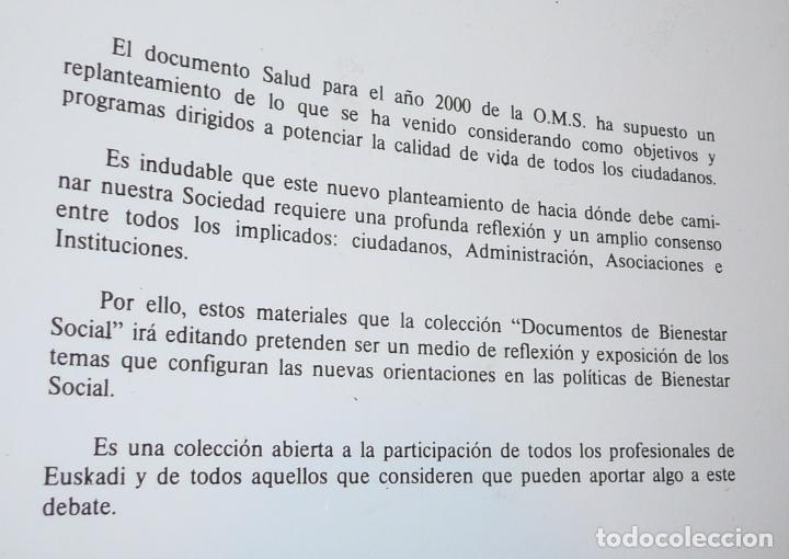 Libros de segunda mano: Plan Gerontol&oacute;gico de Euskadi (1994) - Documentos de Bienestar Social N&ordm; 57 - Foto 2