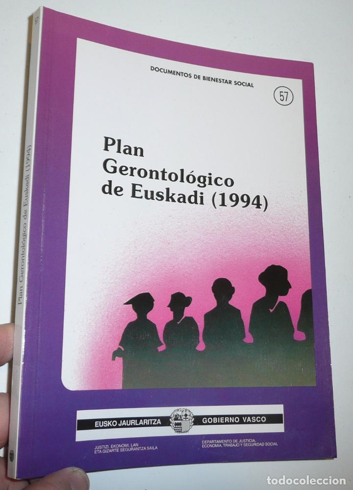 Libros de segunda mano: Plan Gerontol&oacute;gico de Euskadi (1994) - Documentos de Bienestar Social N&ordm; 57 - Foto 1