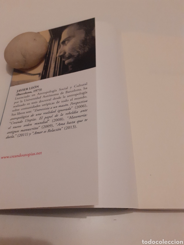 Libros de segunda mano: Ama hasta que te duela, Javier Le&oacute;n - Foto 2