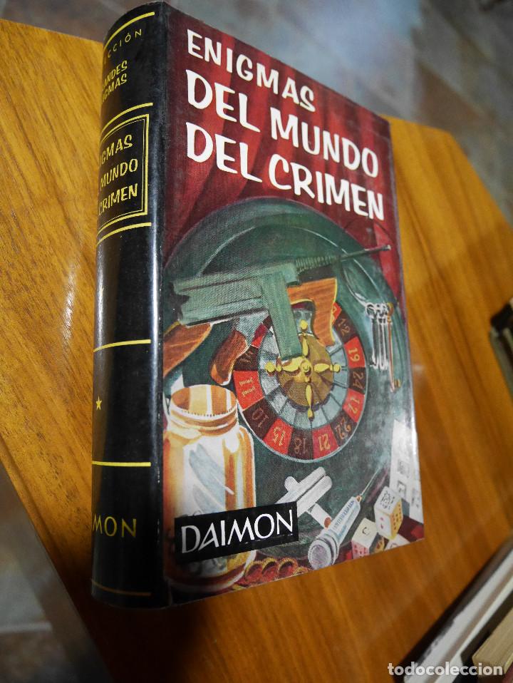 Libros de segunda mano: Enigmas del mundo del crimen - Foto 1