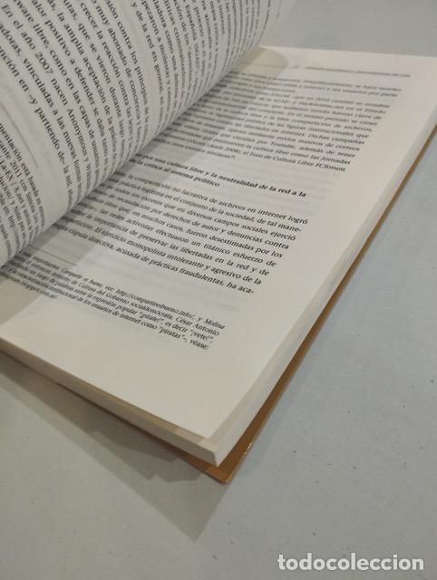 Libros de segunda mano: Tecnopol&iacute;tica y 15M: la potencia de las multitudes conectadas - Foto 2
