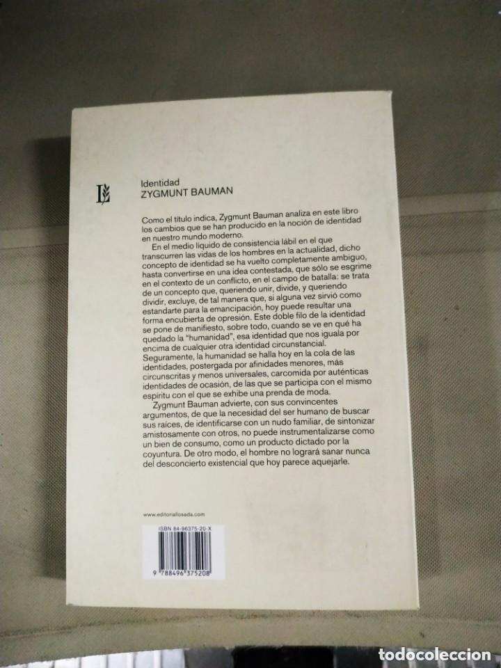 Libros de segunda mano: Identidad - Zygmunt Bauman. Losada - Foto 2