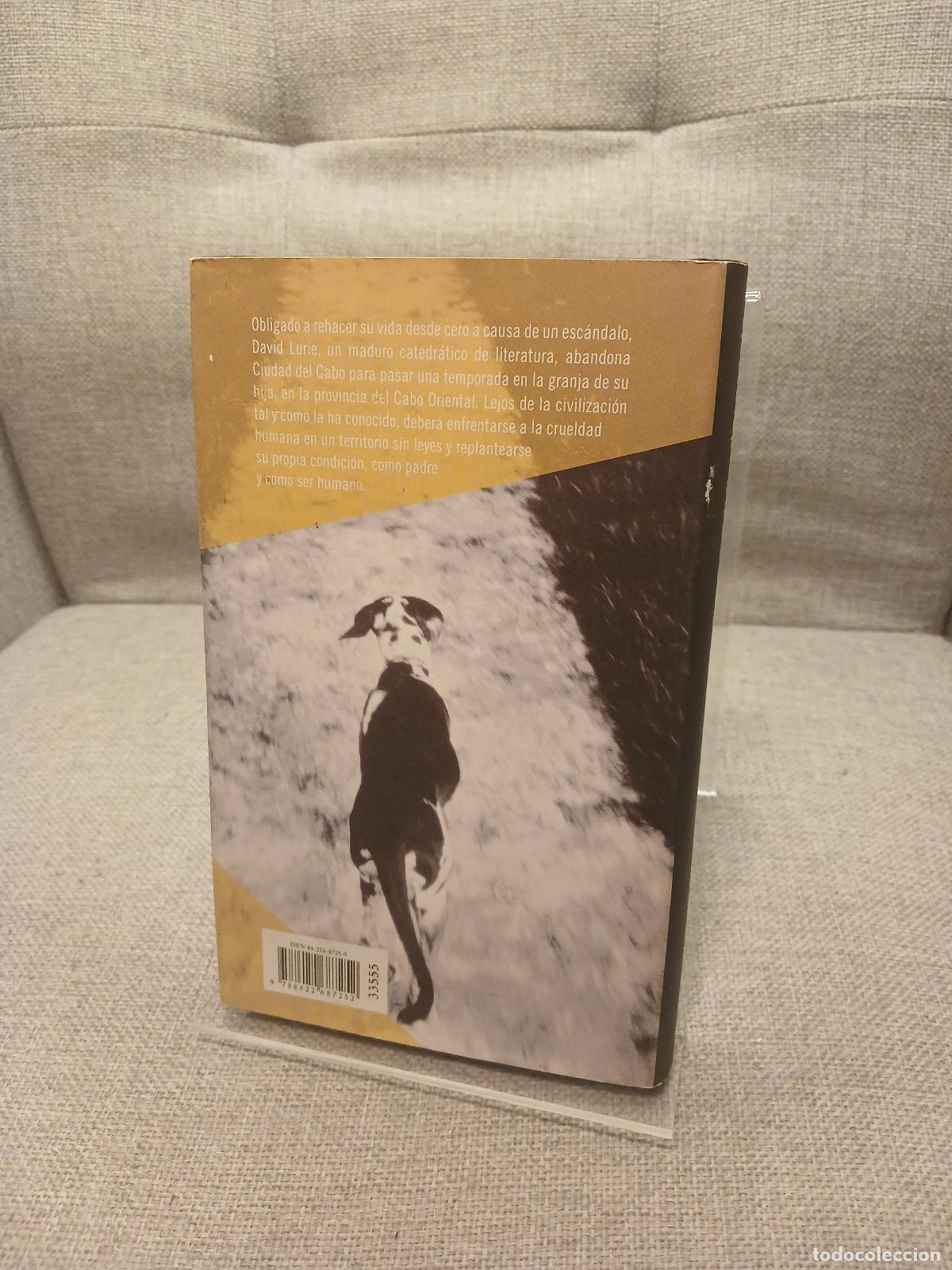 Libros de segunda mano: Desgracia - J. M. Coetzee - Foto 3