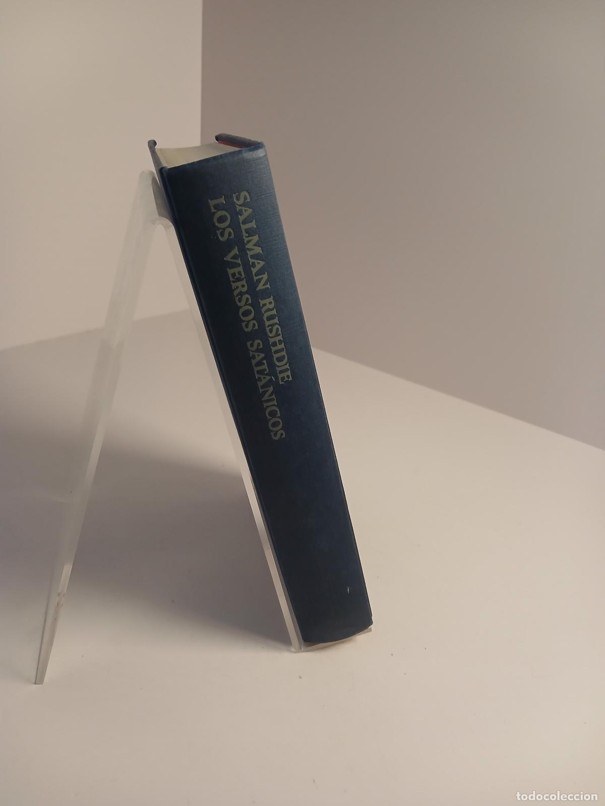 Libros de segunda mano: Los versos Satanicos novela - Salman Rushdie - Foto 2