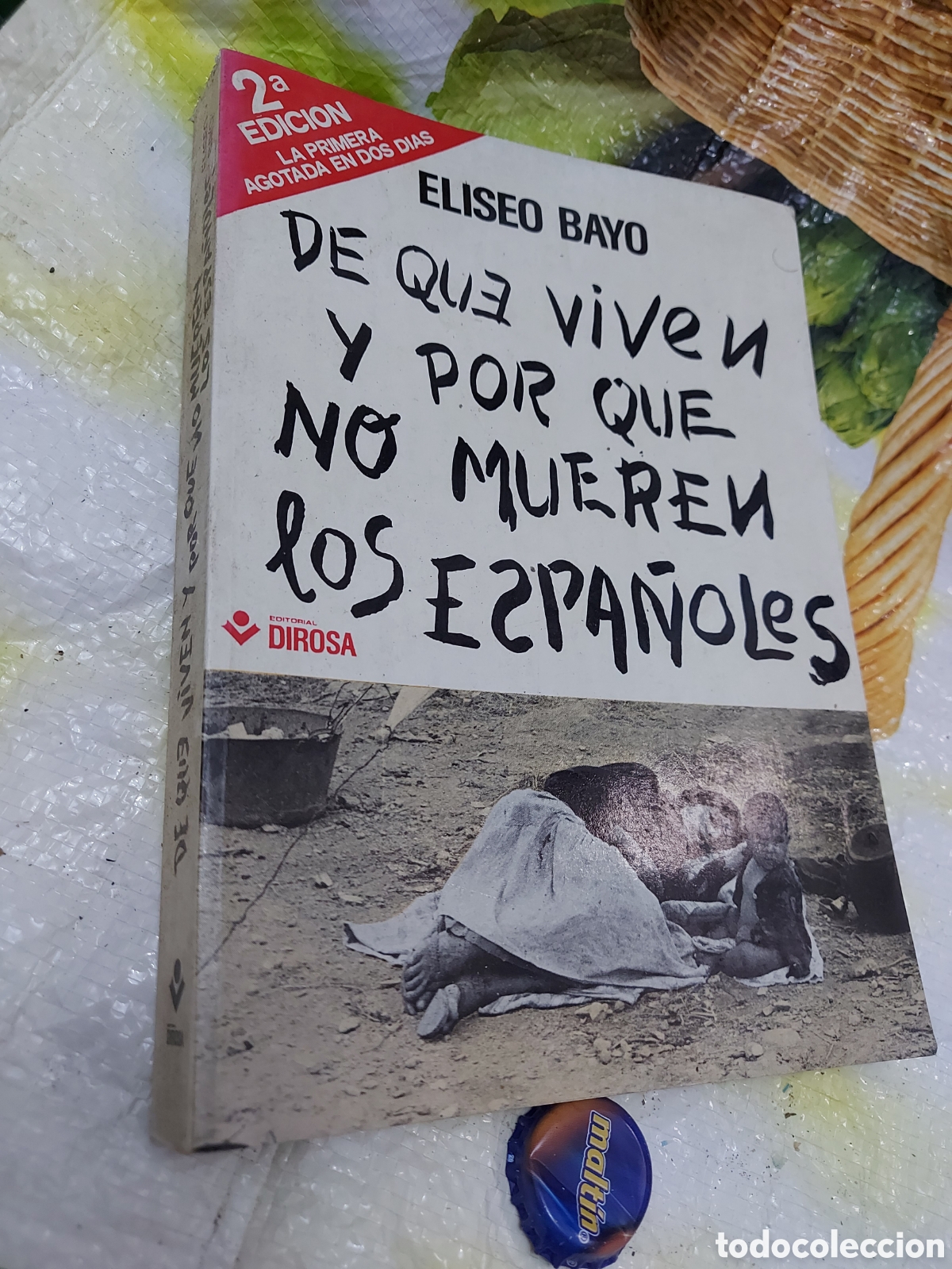 Libri di seconda mano: DE QUE VIVEN Y POR QUE NO MUEREN LOS ESPA&Ntilde;OLES a&ntilde;o 1975