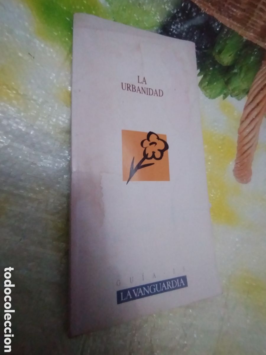 Libros de segunda mano: LA UNIFORMIDAD a&ntilde;o 1989
