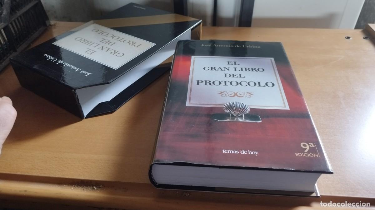 Libros de segunda mano: EL GRAN LIBRO DEL PROTOCOLO / JOSE ANTONIO DE URBINA / CONS 607-13 / TEMAS DE HOY